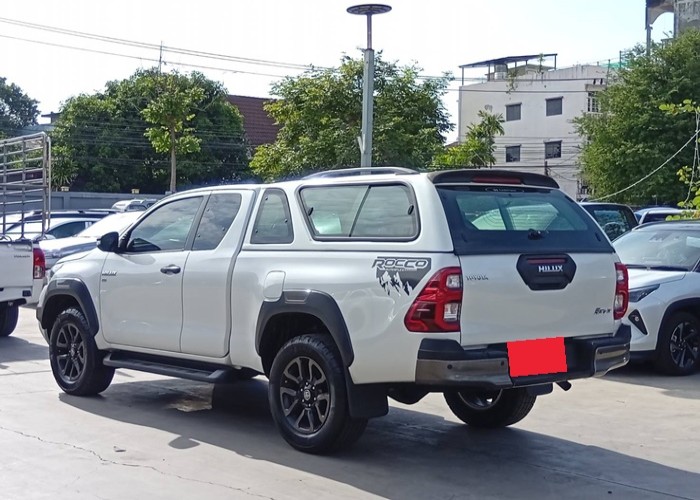 Used 5
                    TOYOTA
                     for Sale Image