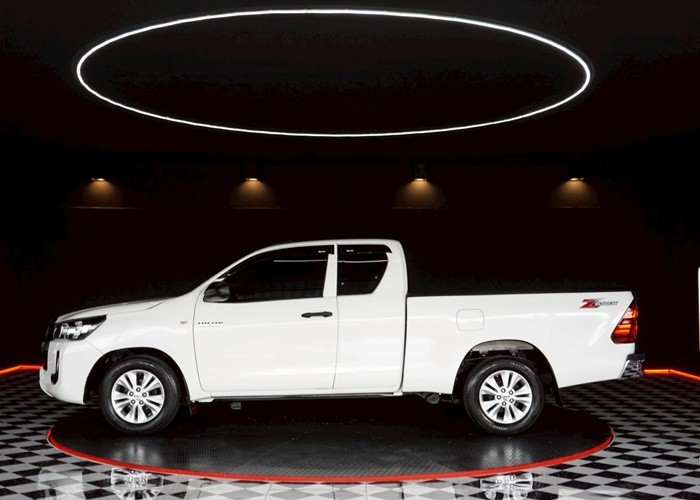 Used 8
                    TOYOTA
                     for Sale Image