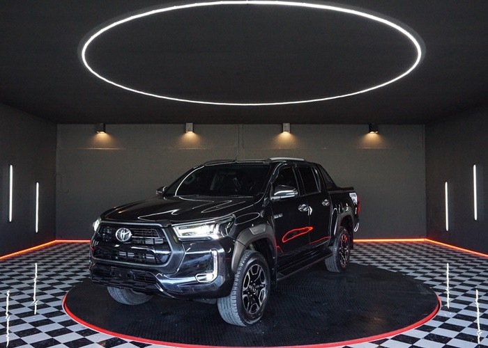 Used 8
                    TOYOTA
                     for Sale Image