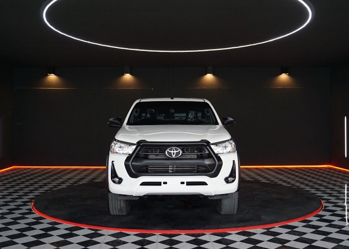 Used 5
                    TOYOTA
                     for Sale Image