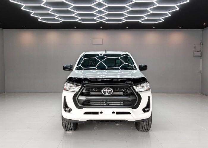 Used 5
                    TOYOTA
                     for Sale Image