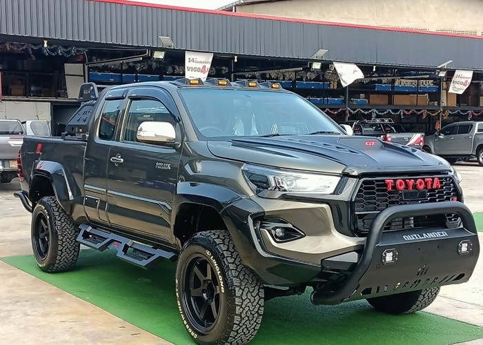Used 12
                    TOYOTA
                     for Sale Image
