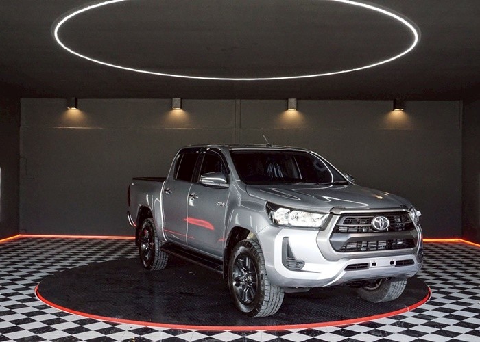 Used 12
                    TOYOTA
                     for Sale Image