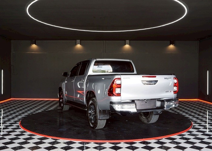 Used 12
                    TOYOTA
                     for Sale Image