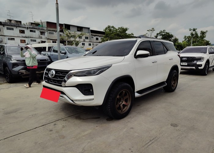 Used 6
                    TOYOTA
                     for Sale Image