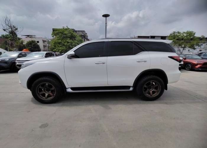 Used 6
                    TOYOTA
                     for Sale Image