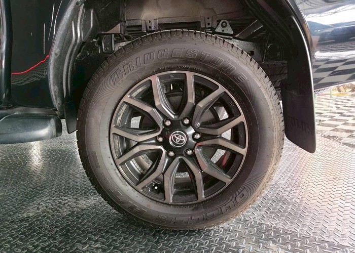 Used 9
                    TOYOTA
                     for Sale Image
