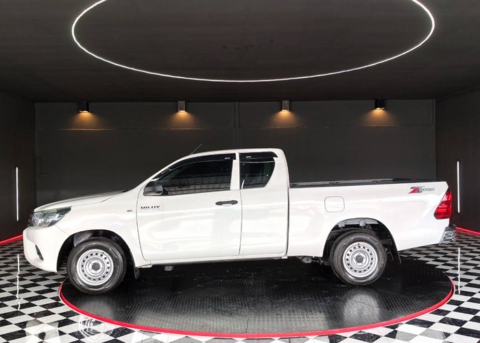 Used 9
                    TOYOTA
                     for Sale Image