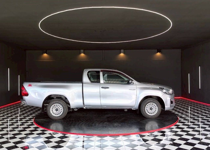 Used 7
                    TOYOTA
                     for Sale Image