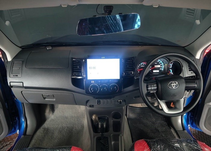 Used 12
                    TOYOTA
                     for Sale Image