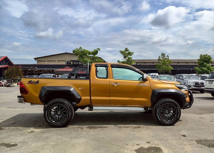 Used 5
                    TOYOTA
                     for Sale Image
