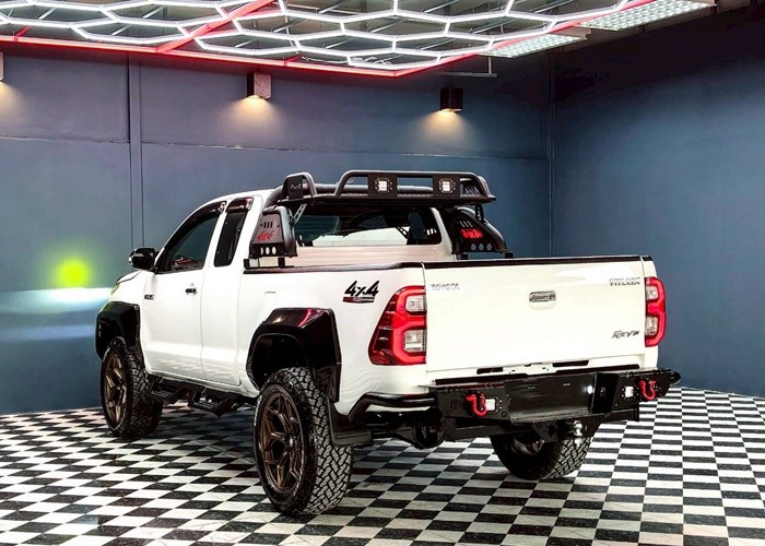 Used 6
                    TOYOTA
                     for Sale Image