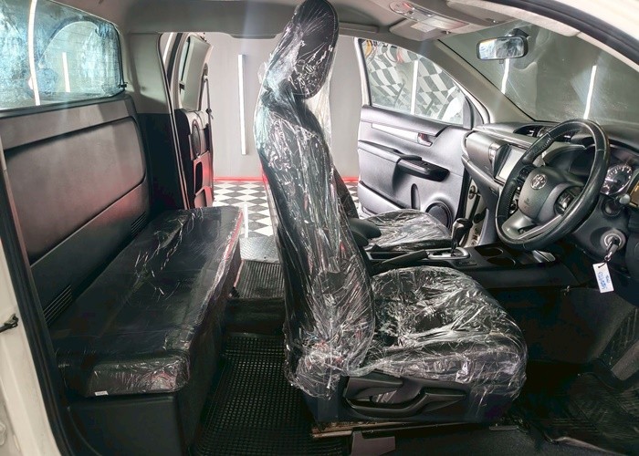 Used 12
                    TOYOTA
                     for Sale Image