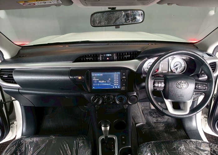 Used 12
                    TOYOTA
                     for Sale Image