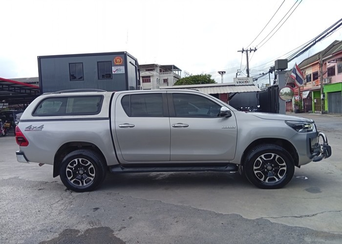 Used 6
                    TOYOTA
                     for Sale Image