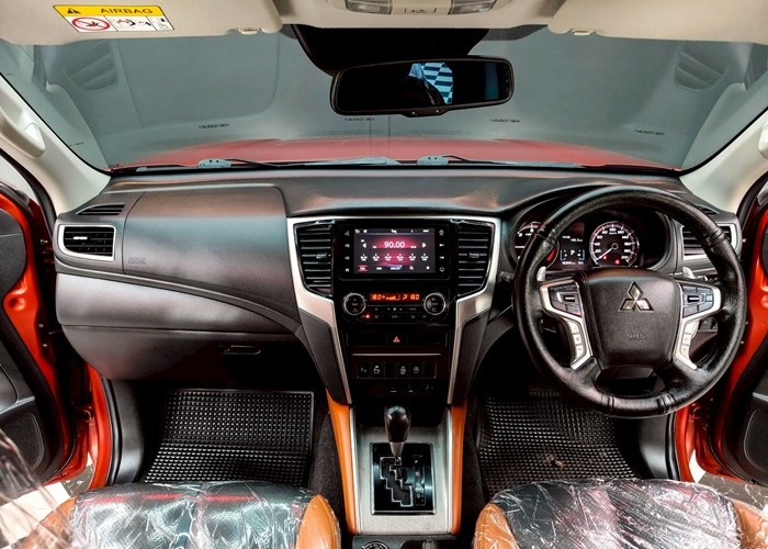 Used 11
                    MITSUBISHI
                     for Sale Image
